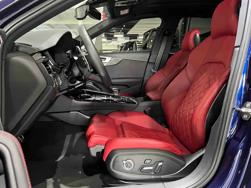 Audi S4 2024 model S4 Avant 3.0 TFSI