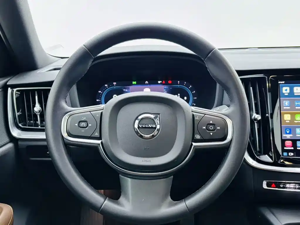 Volvo S60 2023 B4 Intelligent Luxury Edition