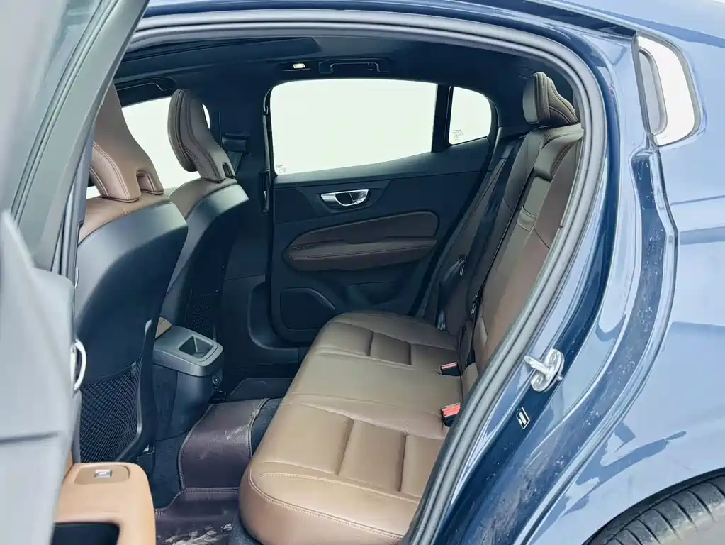 Volvo S60 2023 B4 Intelligent Luxury Edition