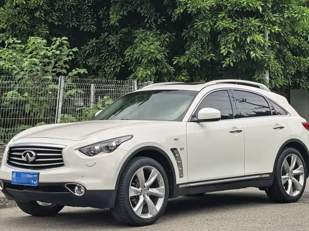 Infiniti QX70 2013 3.7L Standard Edition