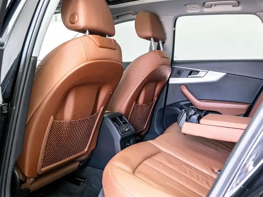 Audi A4 Import 2021 Avant Pioneer 40 TFSI Fashion Elegance Edition