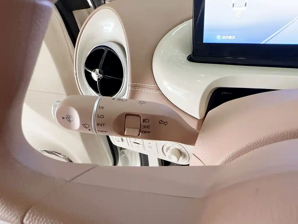 Wuling BenGuo 2025 Model 333km LingXi Interconnected Edition