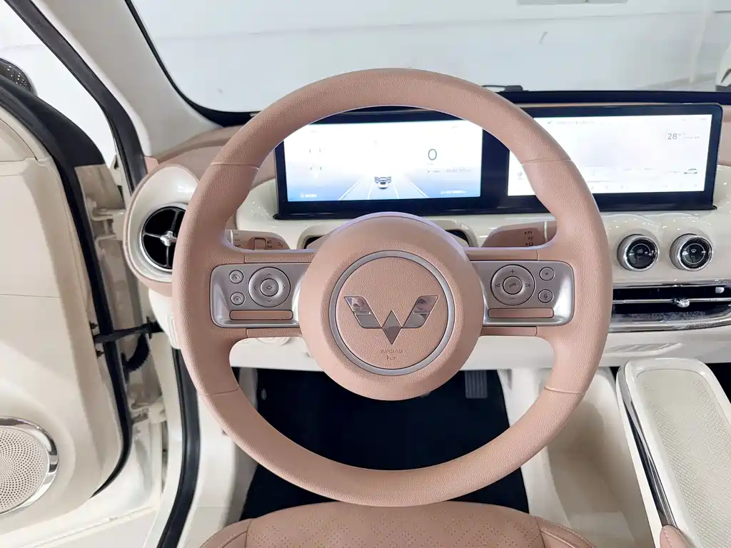 Wuling BenGuo 2025 Model 333km LingXi Interconnected Edition