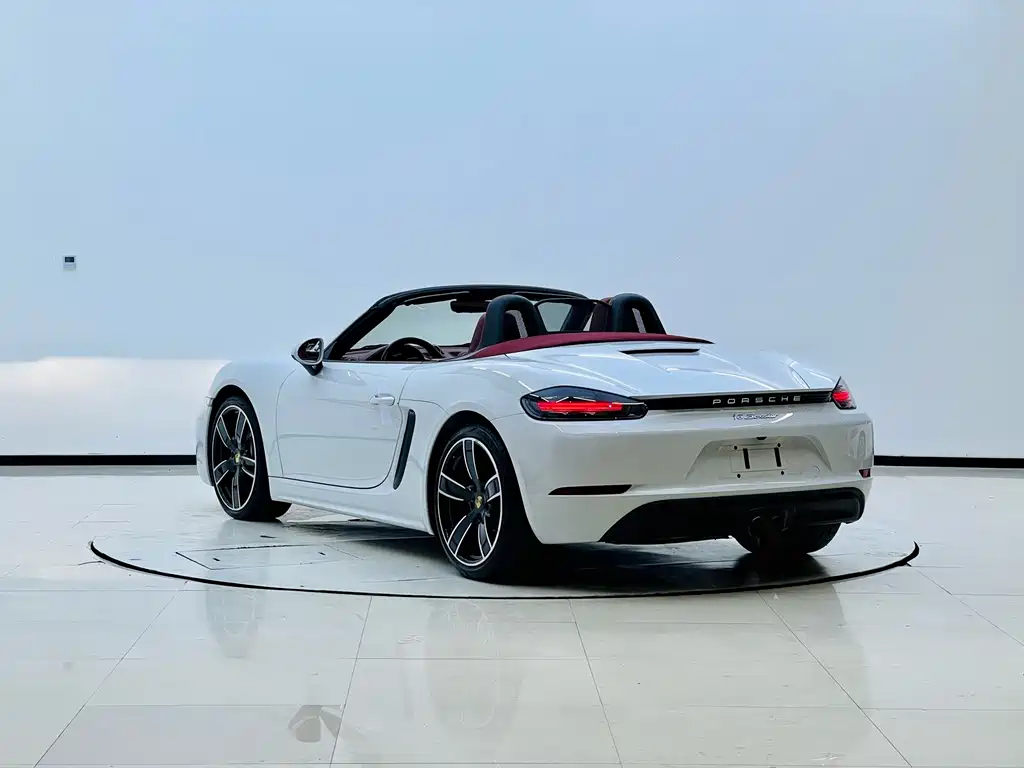 Porsche 718 Boxster 2.0T 2022 Model