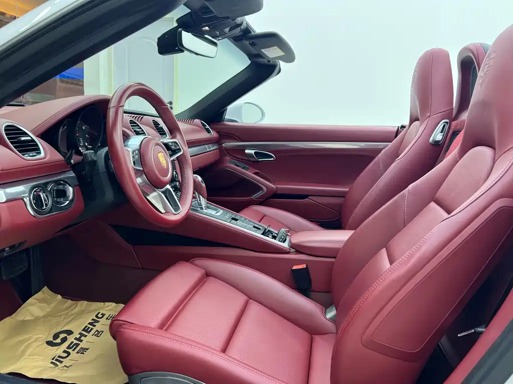 Porsche 718 Boxster 2.0T 2022 Model