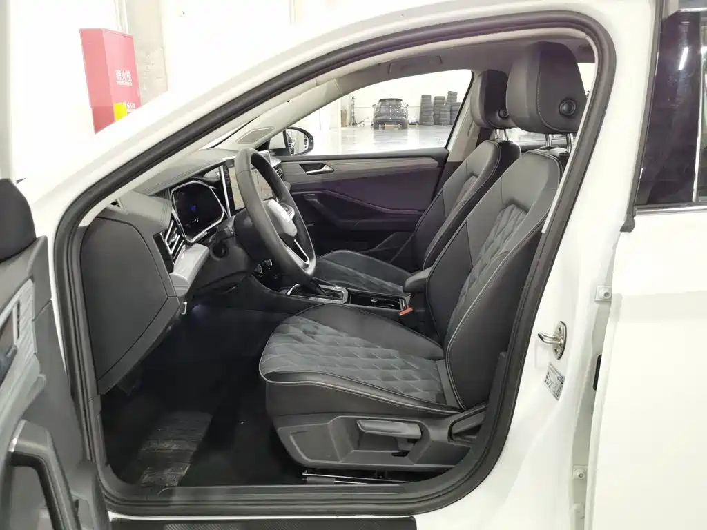 2023 Volkswagen Sagitar 300 TSI DSG Prestige Edition