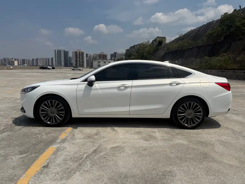 Hongqi H5 2020 Model 1.5T DCT Qi Yun Edition