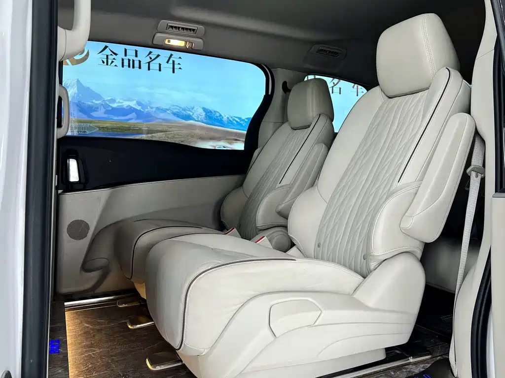 Buick GL8 2023 Luxury Edition