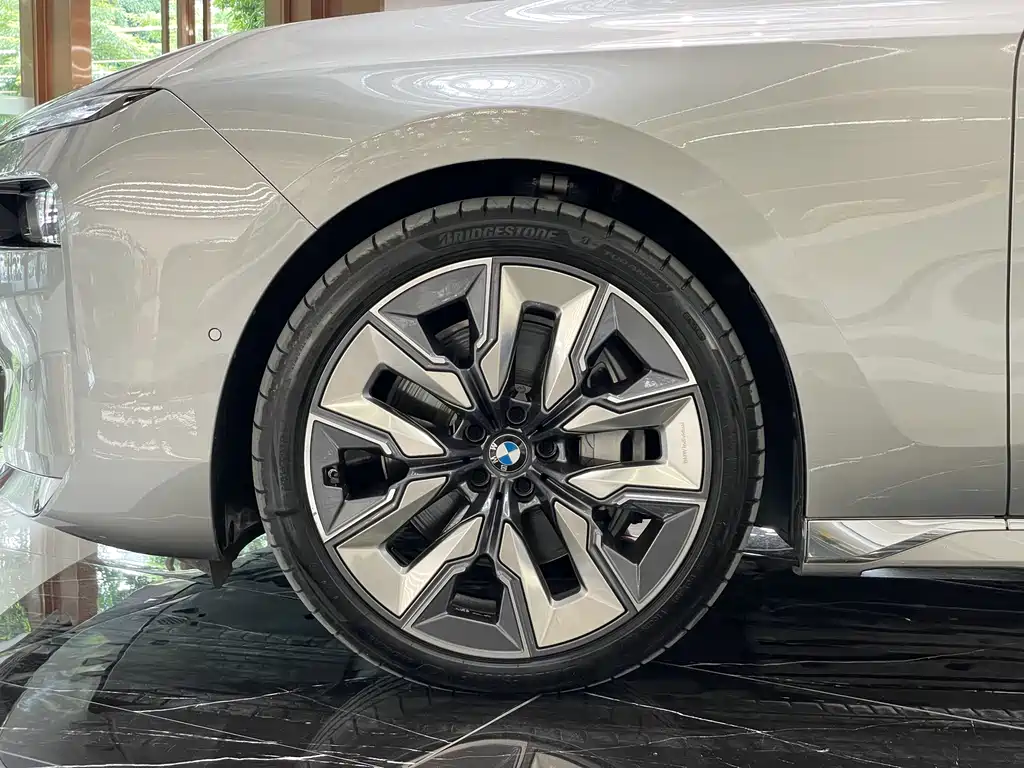 BMW 7 Series 2023 740Li Leading Edition Luxury Package