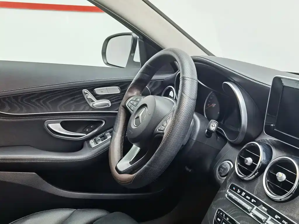 Mercedes-Benz C-Class 2015 C 200 L Sportline