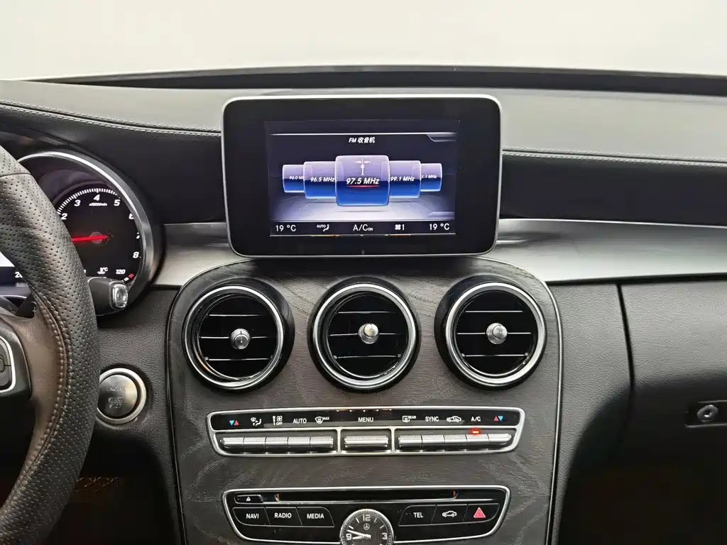 Mercedes-Benz C-Class 2015 C 200 L Sportline