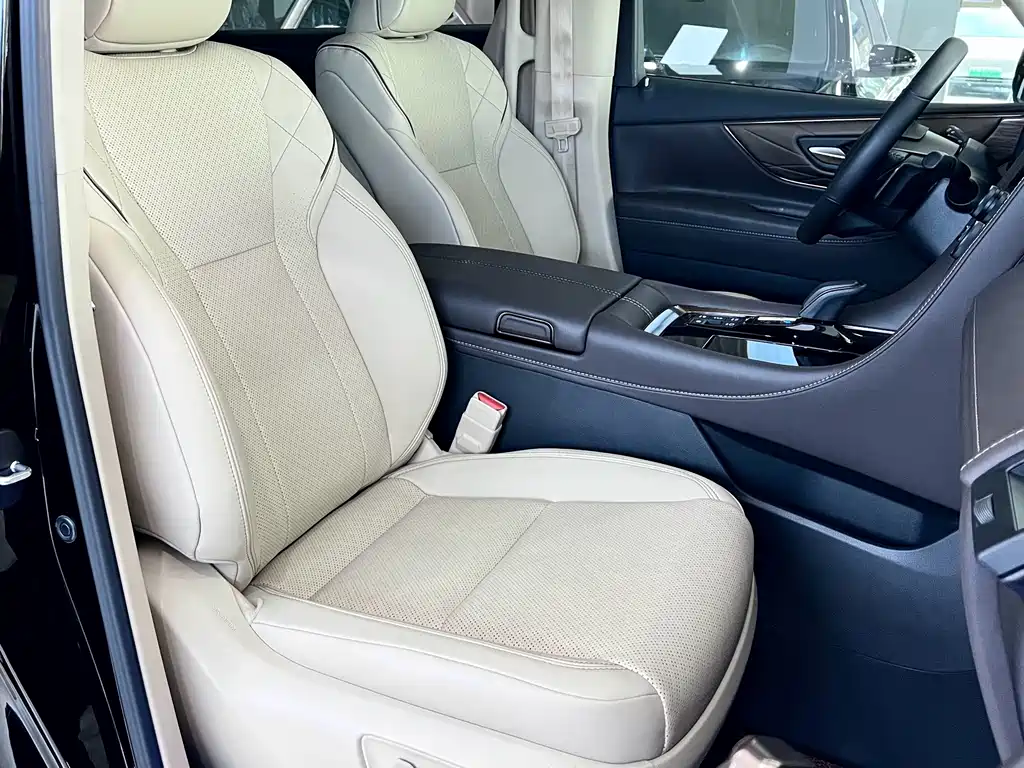 2024 Crown Hybrid 2.5L Supreme Executive Edition