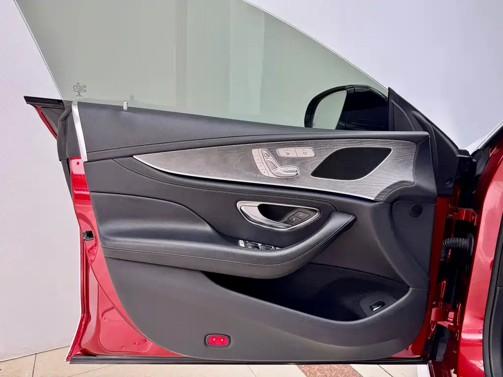 Mercedes-CLS 2018 CLS 300 Dynamic Edition