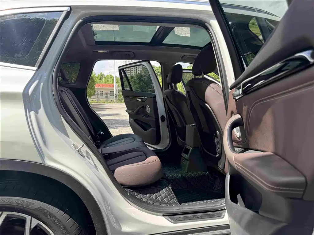 BMW X1 2022 sDrive20Li Fashion Edition
