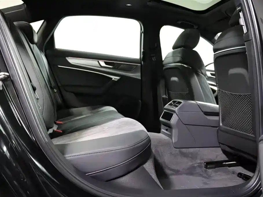 Audi A6L 2022 model 45 TFSI Premium Dynamic Edition