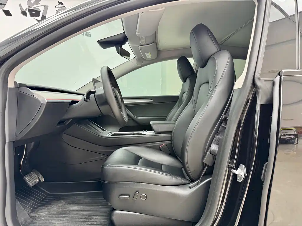 Model Y 2023 Rear-Wheel Drive Edition