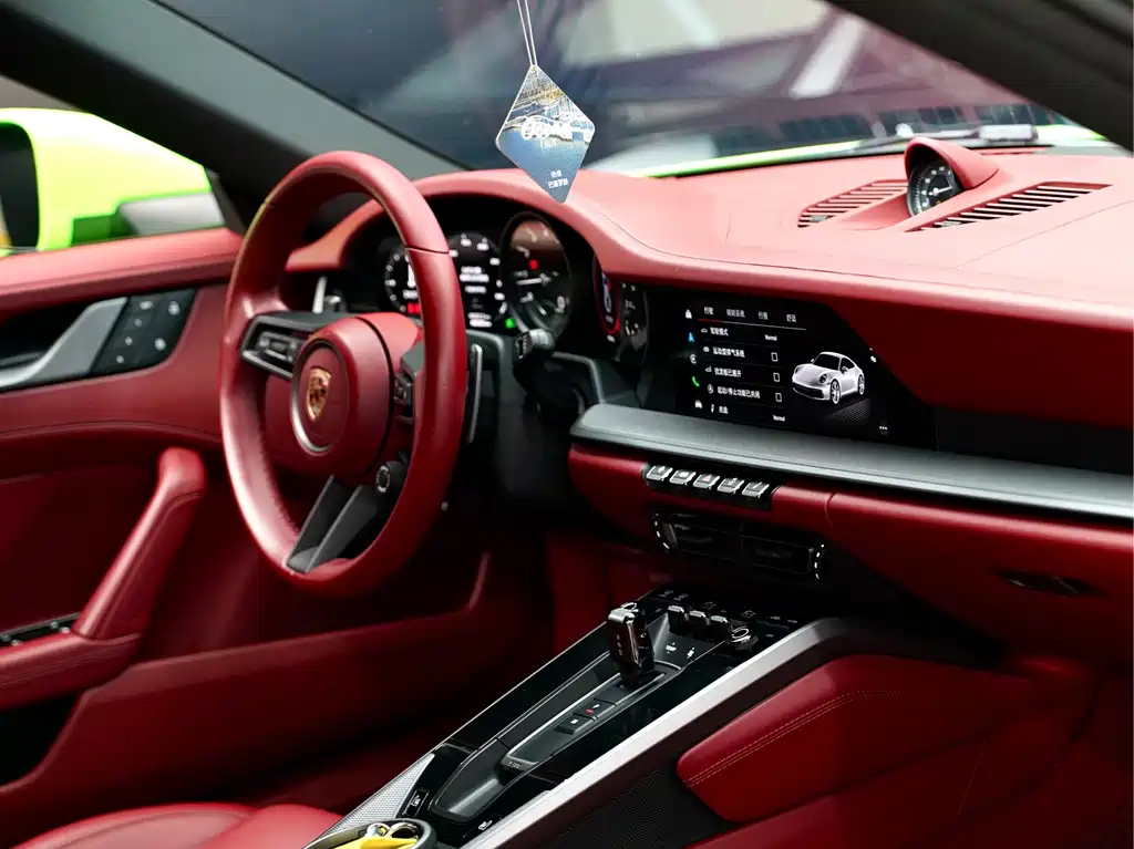 Porsche 911 2023 Carrera 3.0T
