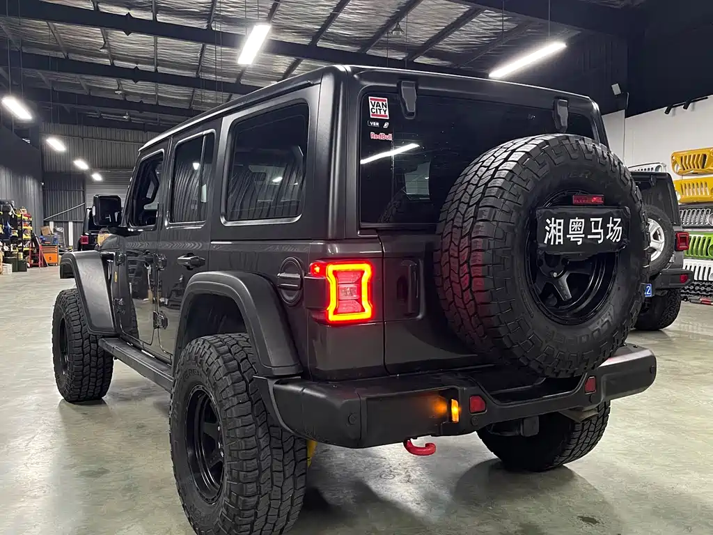 Jeep Wrangler 2019 2.0T Sahara Four-Door Edition National VI