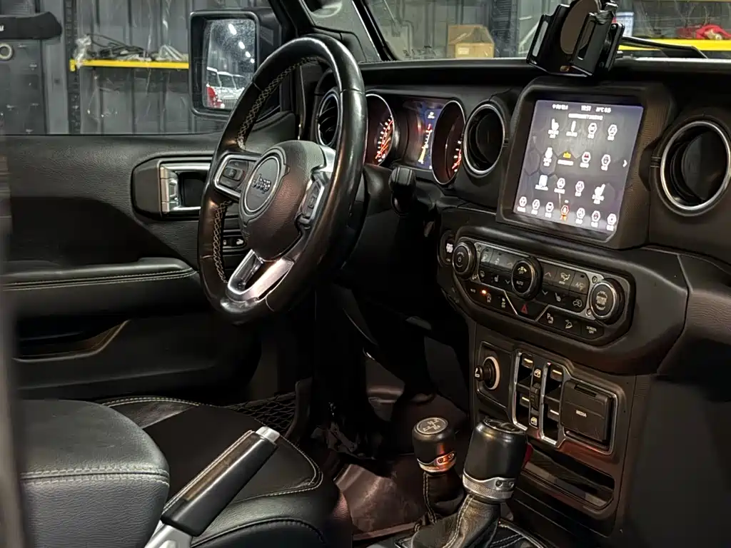 Jeep Wrangler 2019 2.0T Sahara Four-Door Edition National VI