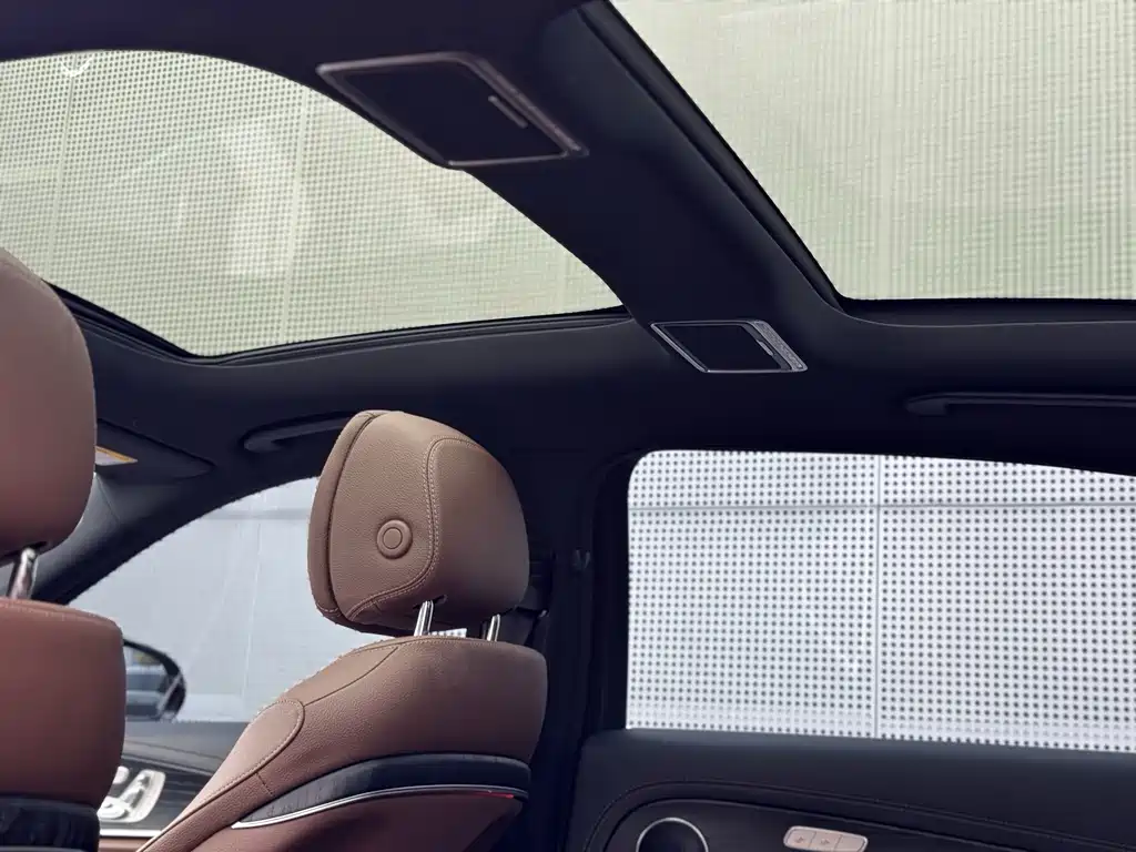 Mercedes-Benz E 350 e L Plug-in Hybrid Sports Sedan 2023