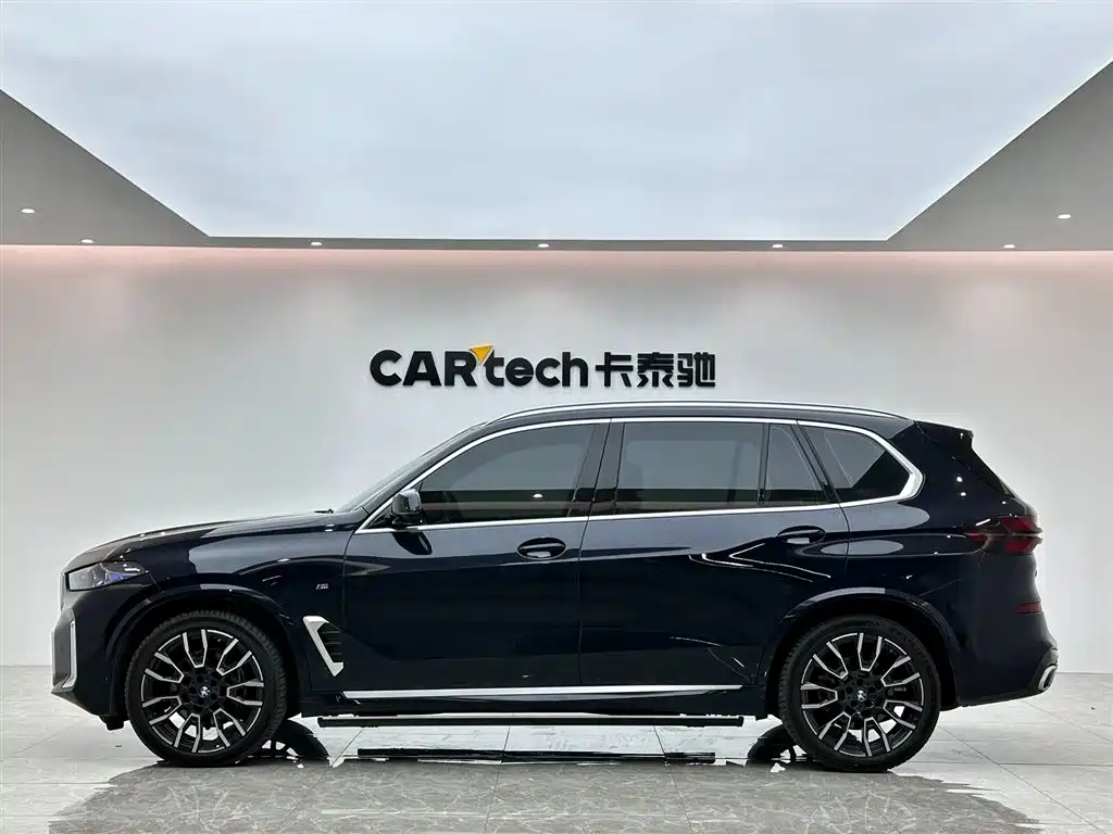BMW X5 2023 xDrive 40Li M Sport Package