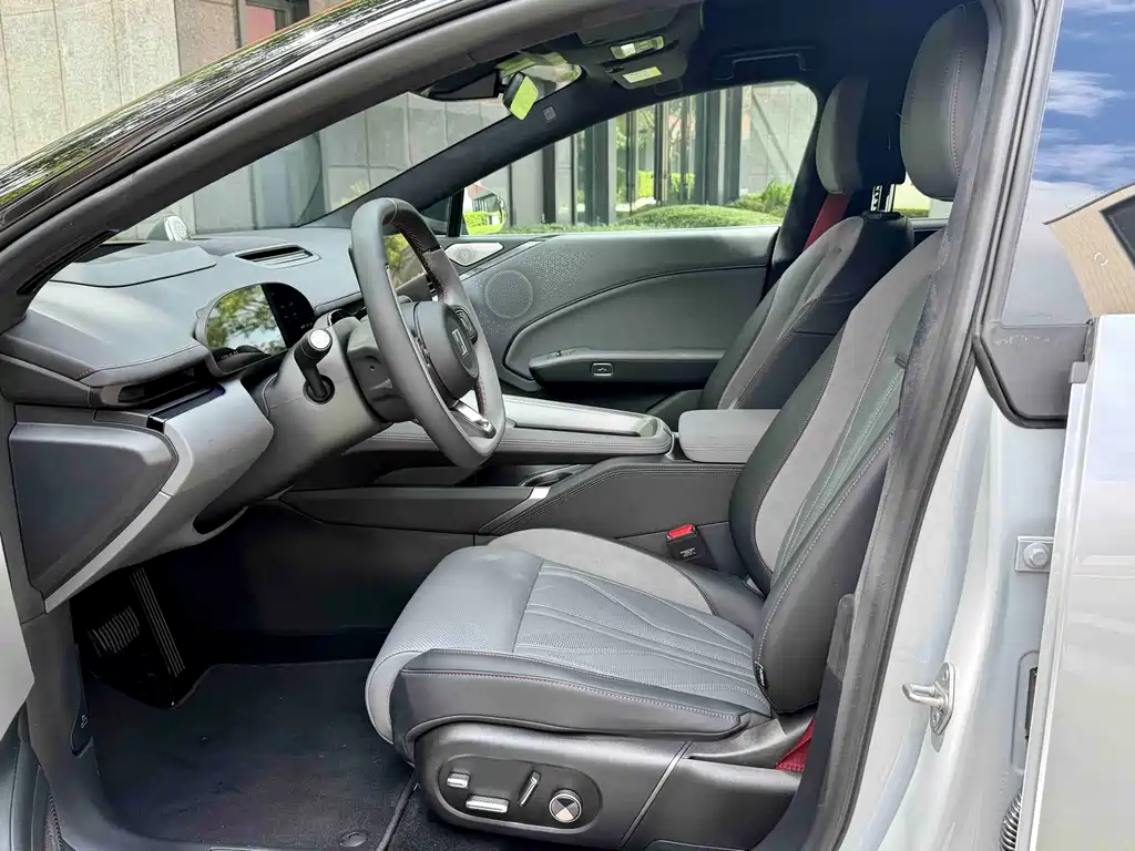 Jiaze 007 GT 2025 Edition 4WD Intelligent Driving Version 75kWh
