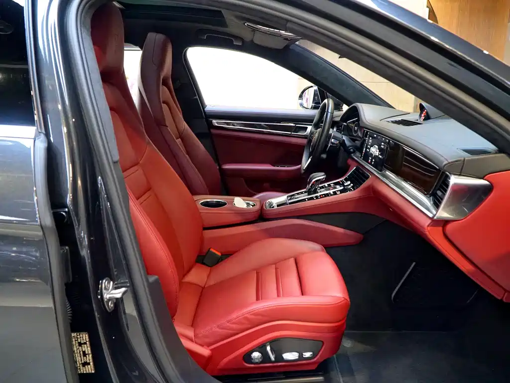 Panamera Turbo Executive Long Wheelbase 4.0T