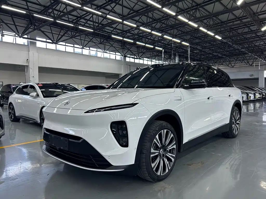 NIO ES8 2023 75kWh Executive Edition