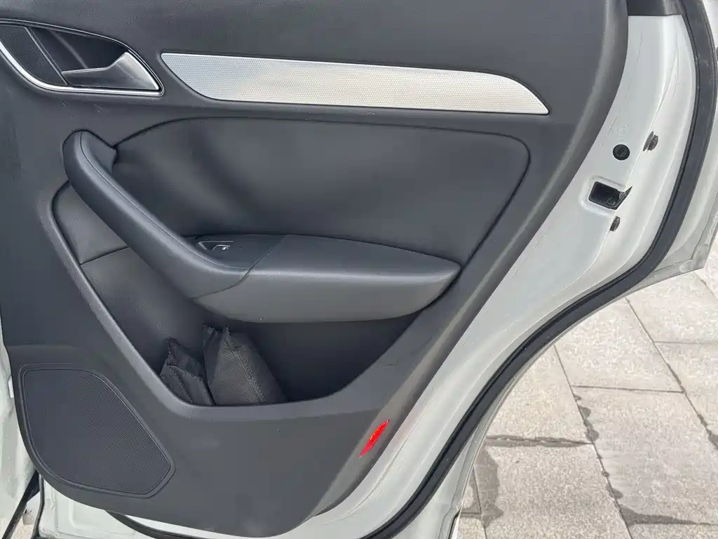 Audi Q3 2013 35 TFSI quattro Tech Line