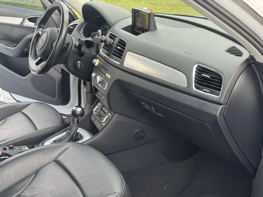 Audi Q3 2013 35 TFSI quattro Tech Line