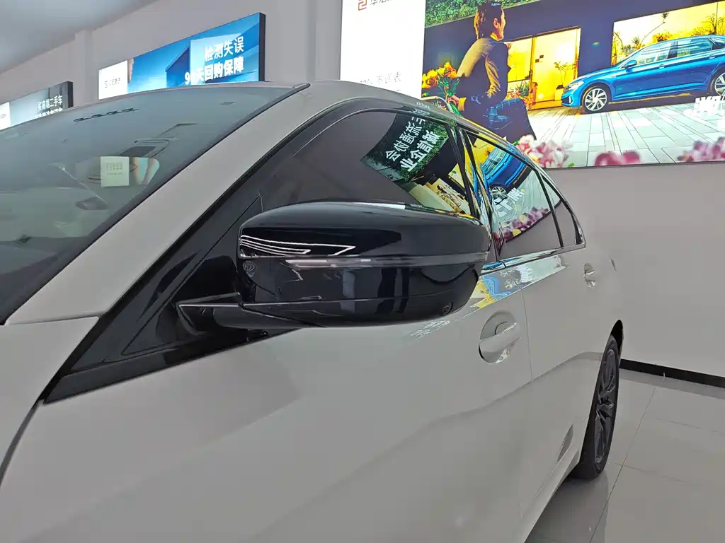 BMW 3 Series 2024 325Li M Sport Nightshade Package