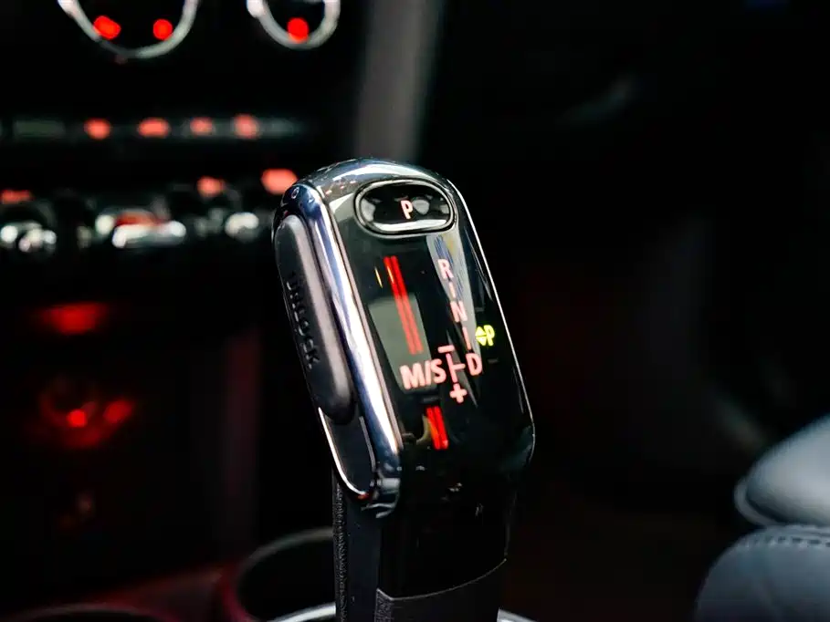 2019 MINI Cooper S Artist 5-Door Edition