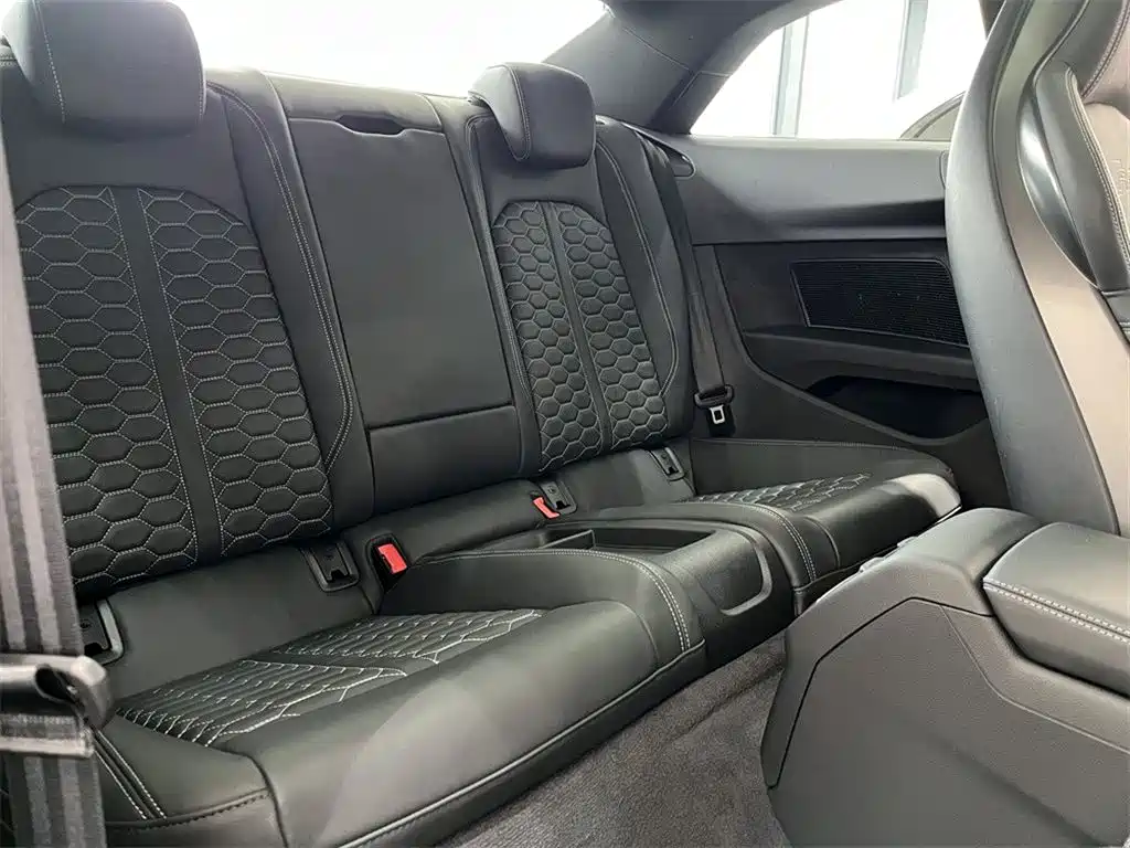 Audi RS 5 2023 Black曜 Edition