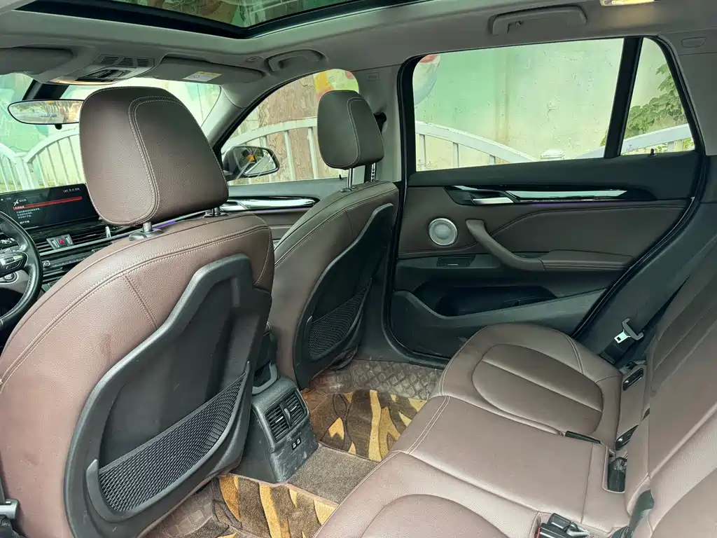 BMW X1 2022 sDrive25Li Leading Edition
