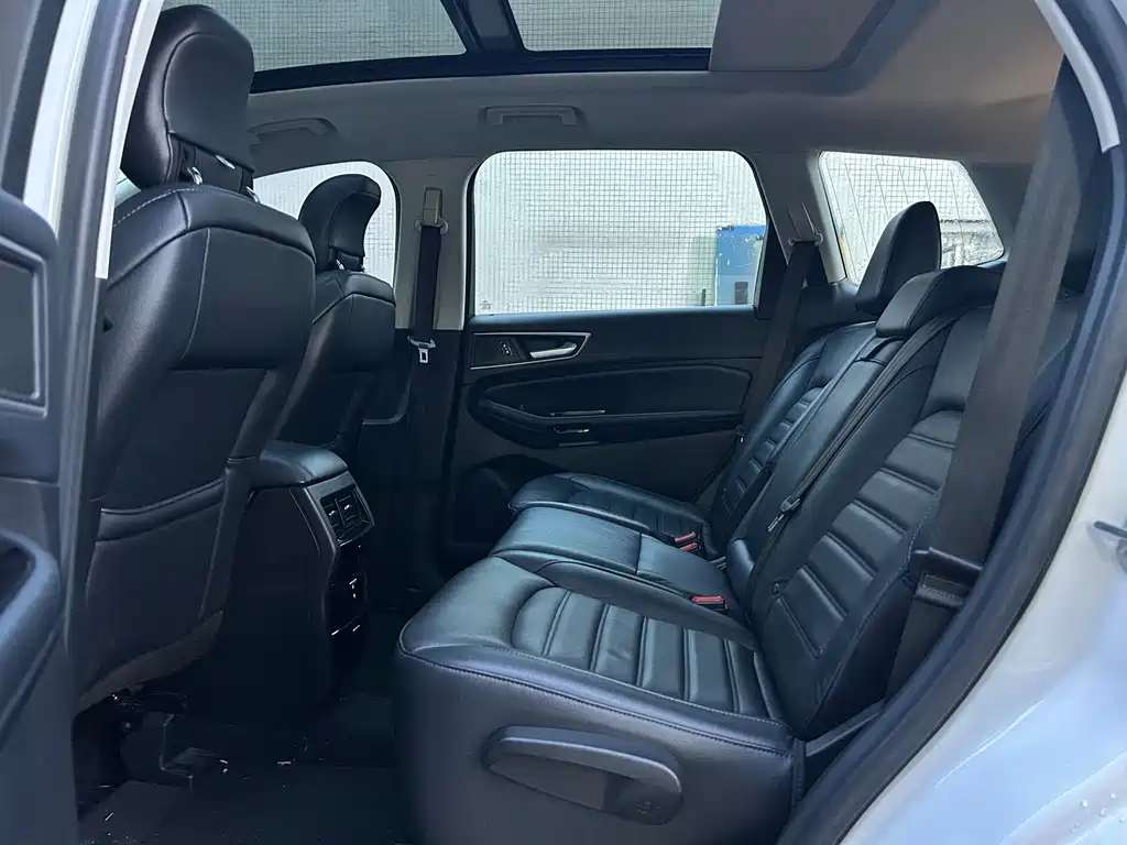 Ford Edge 2018款 改款 EcoBoost 245 两驱铂锐型 5座 国VI