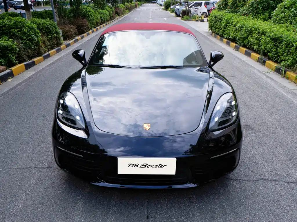 Porsche 718 Boxster 2.0T 2016 Model