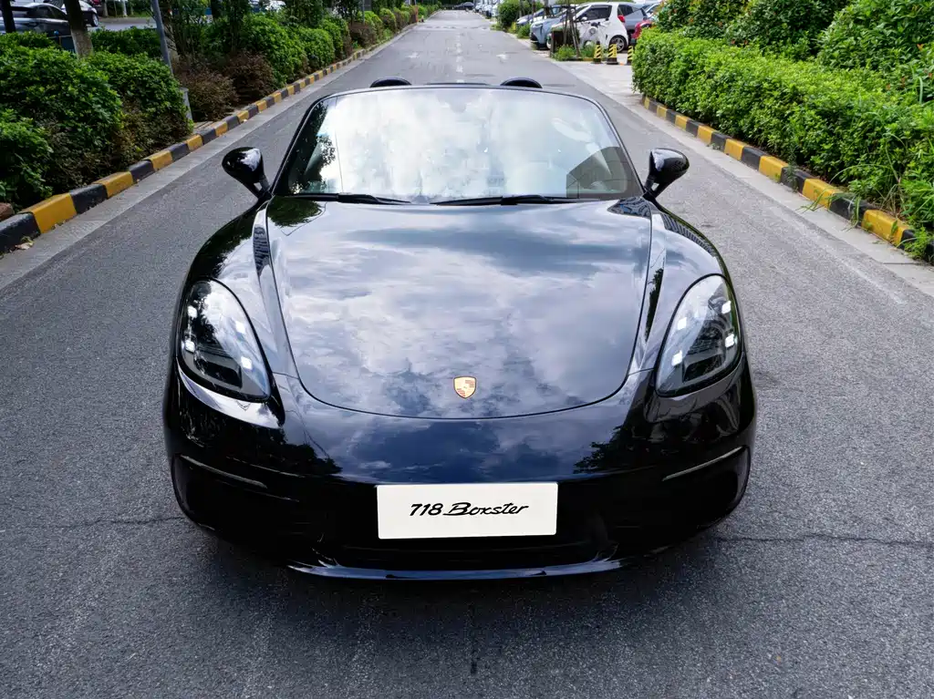 Porsche 718 Boxster 2.0T 2016 Model