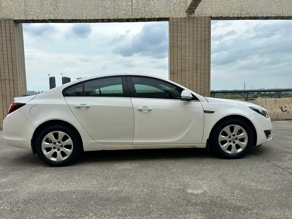 Jingwei 2014 Model 2.0L Leading Fashion Edition