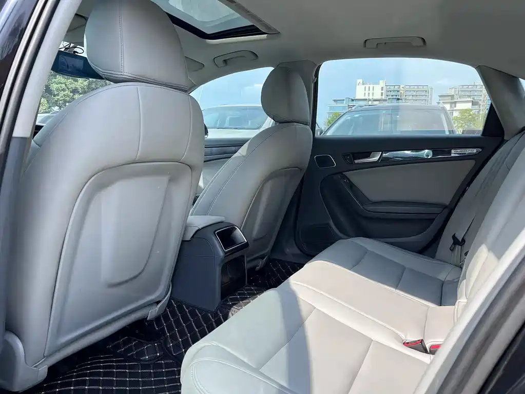 Audi A4L 2013 model 35 TFSI automatic standard edition