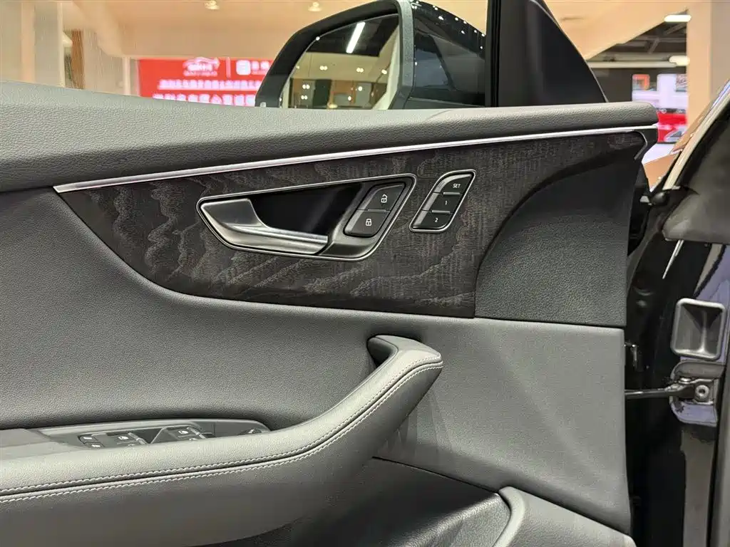 Audi Q8 2024 55 TFSI Luxury Dynamic Edition