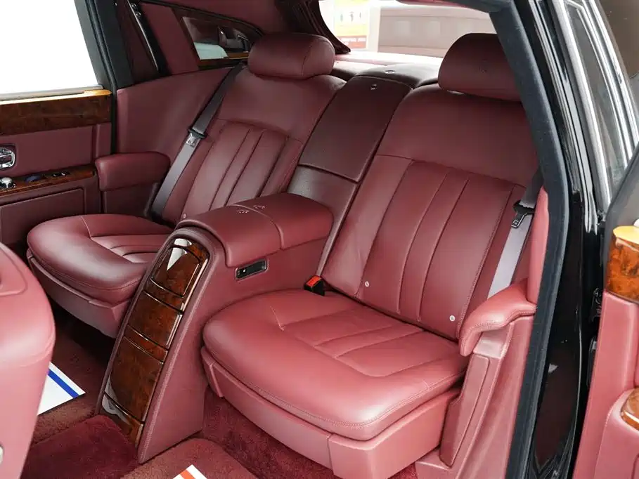 Phantom 2013 Edition 6.7L Extended Wheelbase