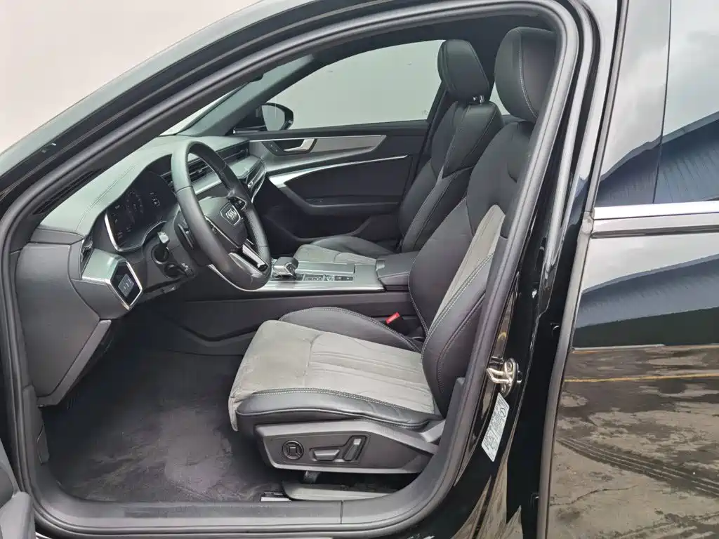 Audi A6L 2022 model 45 TFSI Premium Dynamic Edition