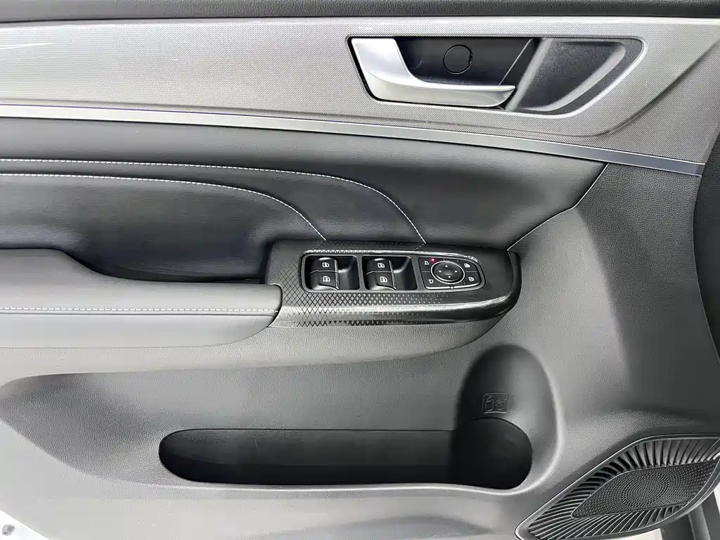 Haval M6 2023 Plus 1.5T DCT Luxury Smart Link Edition