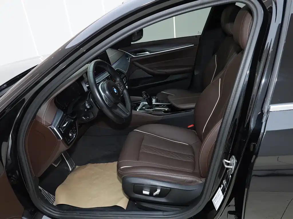 BMW 5 Series 2022 Model Refresh 530Li Leading Edition M Sport Package