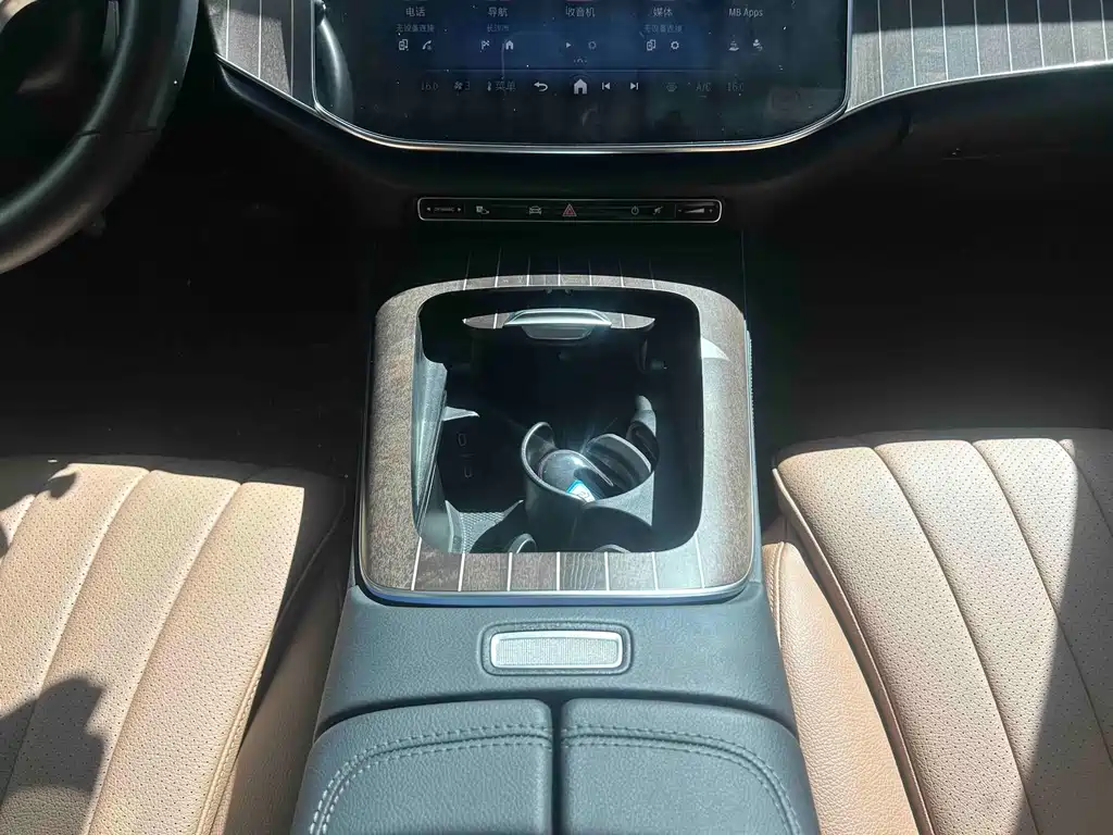 Mercedes-Benz E-Class 2024 E 300 L Fashion Edition