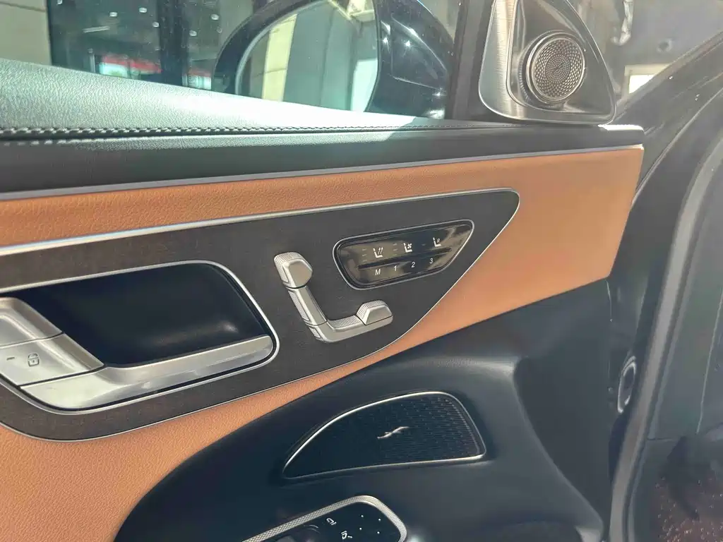 Mercedes-Benz E-Class 2024 E 300 L Fashion Edition