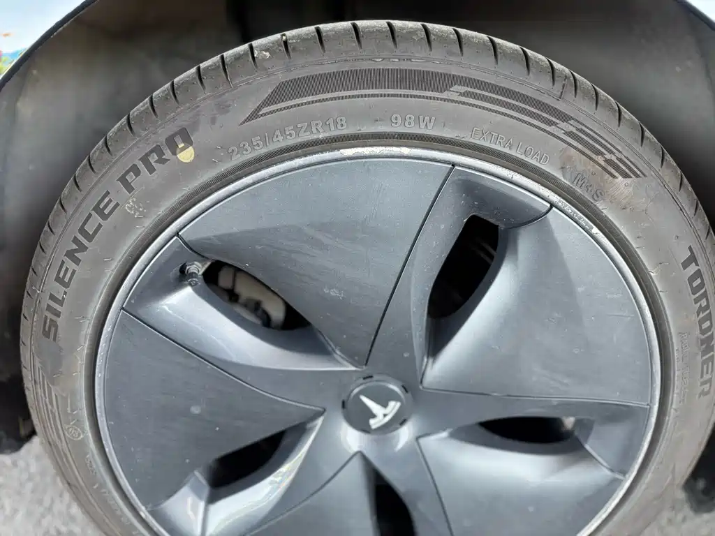 Model 3 Standard Range Rear-Wheel Drive Upgrade Version 2020