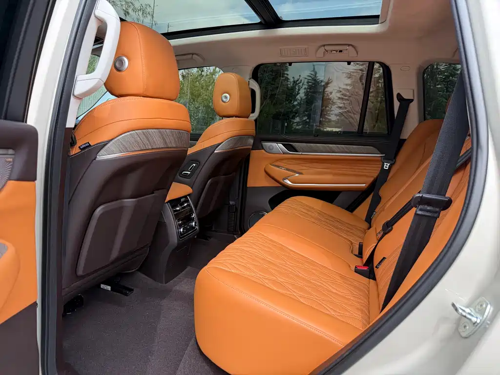 TANK 500 2022 Model Sport Edition 5-Seater