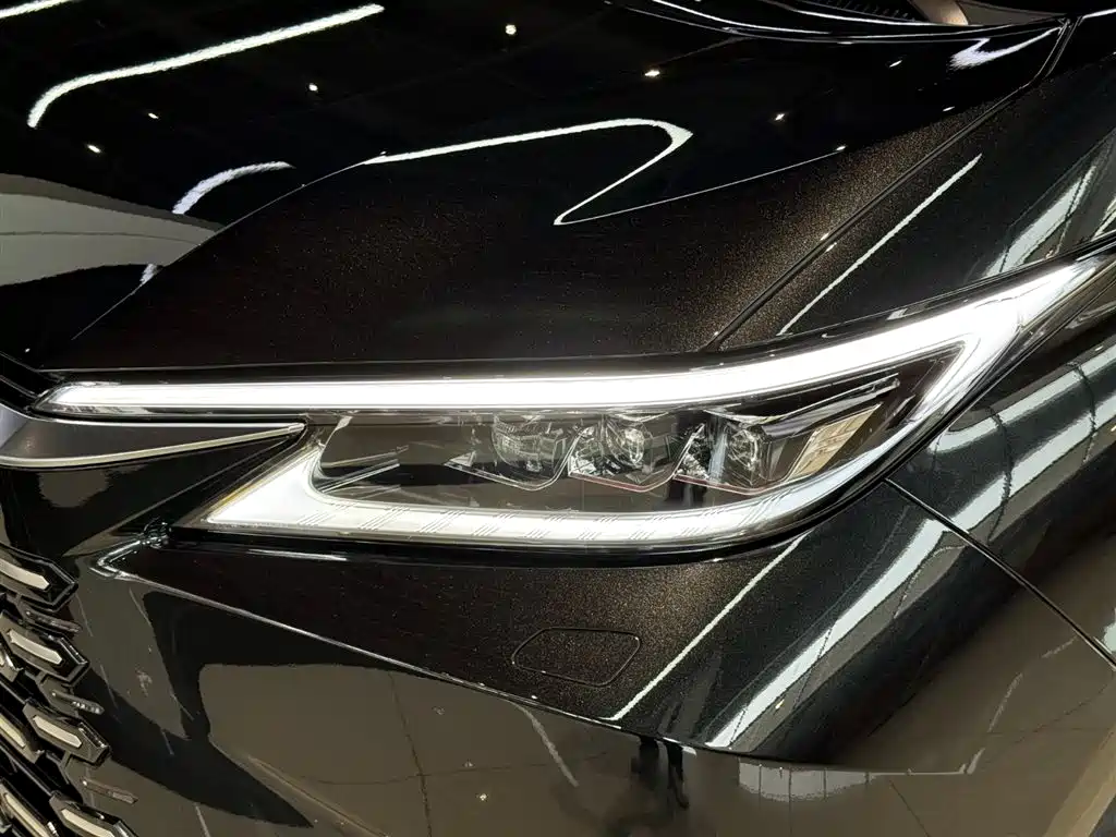 Lexus LM 2025 500h Six-Seater Grand Touring Edition