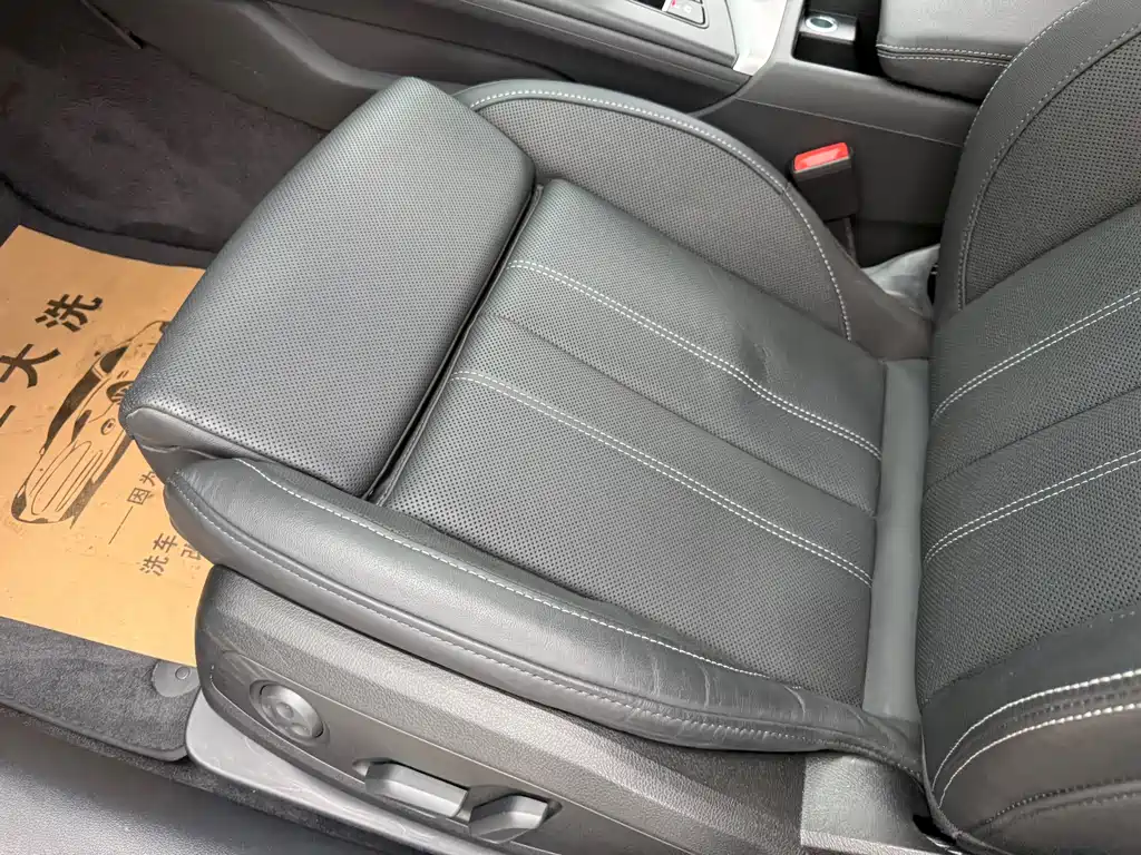 Audi A4L 2020 40 TFSI Fashion Dynamic Edition